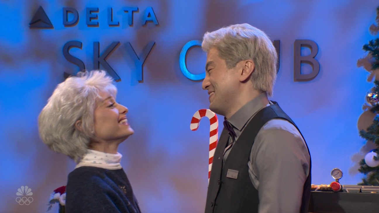 Боуэн Янг Расплакался Во время прощальной сценки из “SNL”: "Я Просто Чувствую, Что Мне Так повезло, Что Я Вообще смог здесь работать".