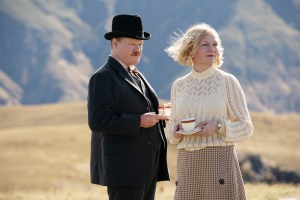 THE POWER OF THE DOG, from left: Jesse Plemons, Kirsten Dunst, 2021. ph: Kirsty Griffin /© Netflix /Courtesy Everett Collection